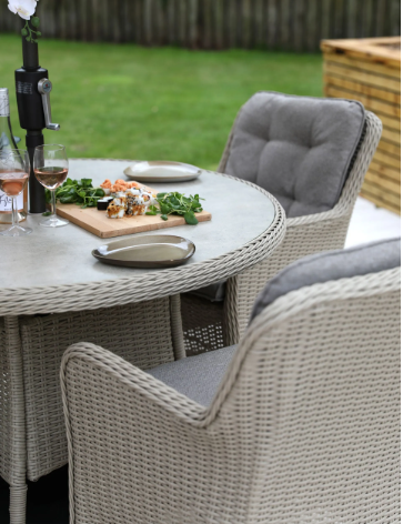 Supremo Cassano 4 Seat Round Dining Set - Image 2